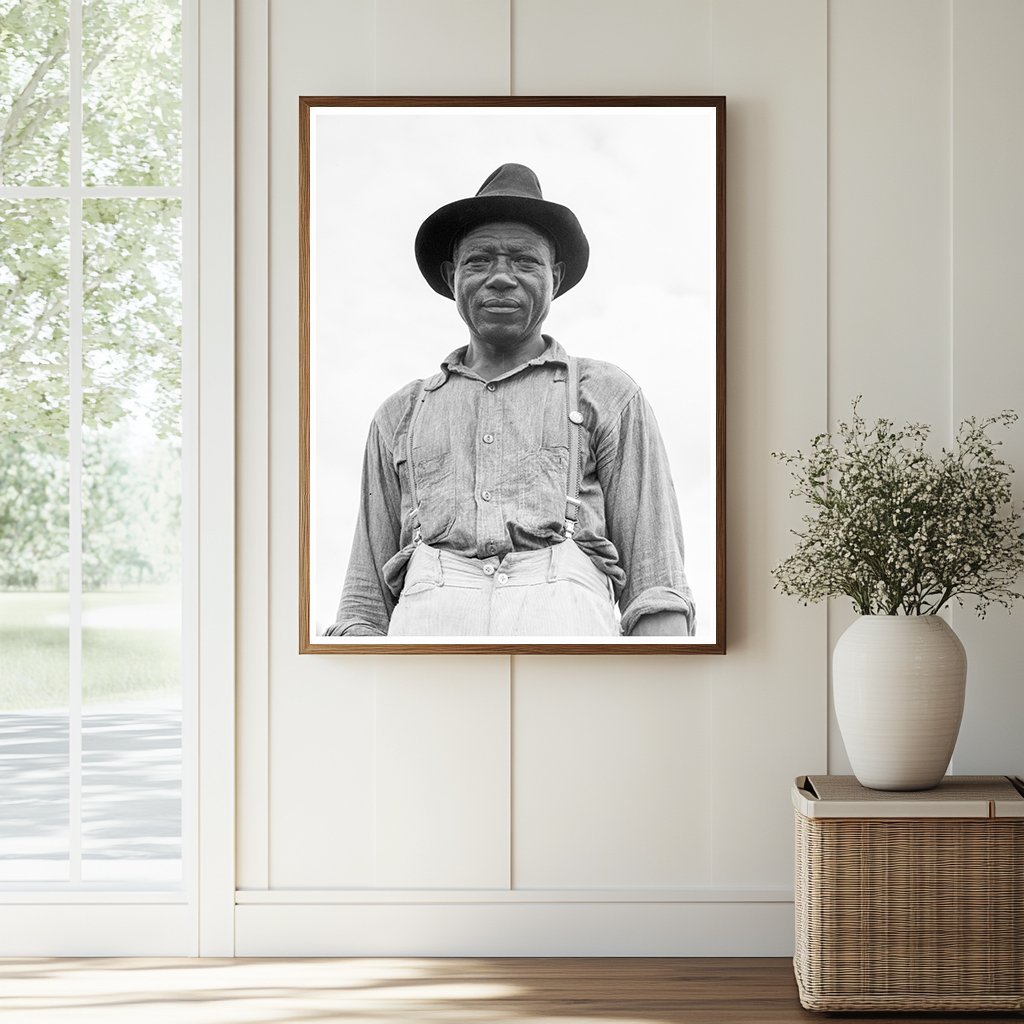 Man with Union Button at Hill House Mississippi 1936 - Available at KNOWOL