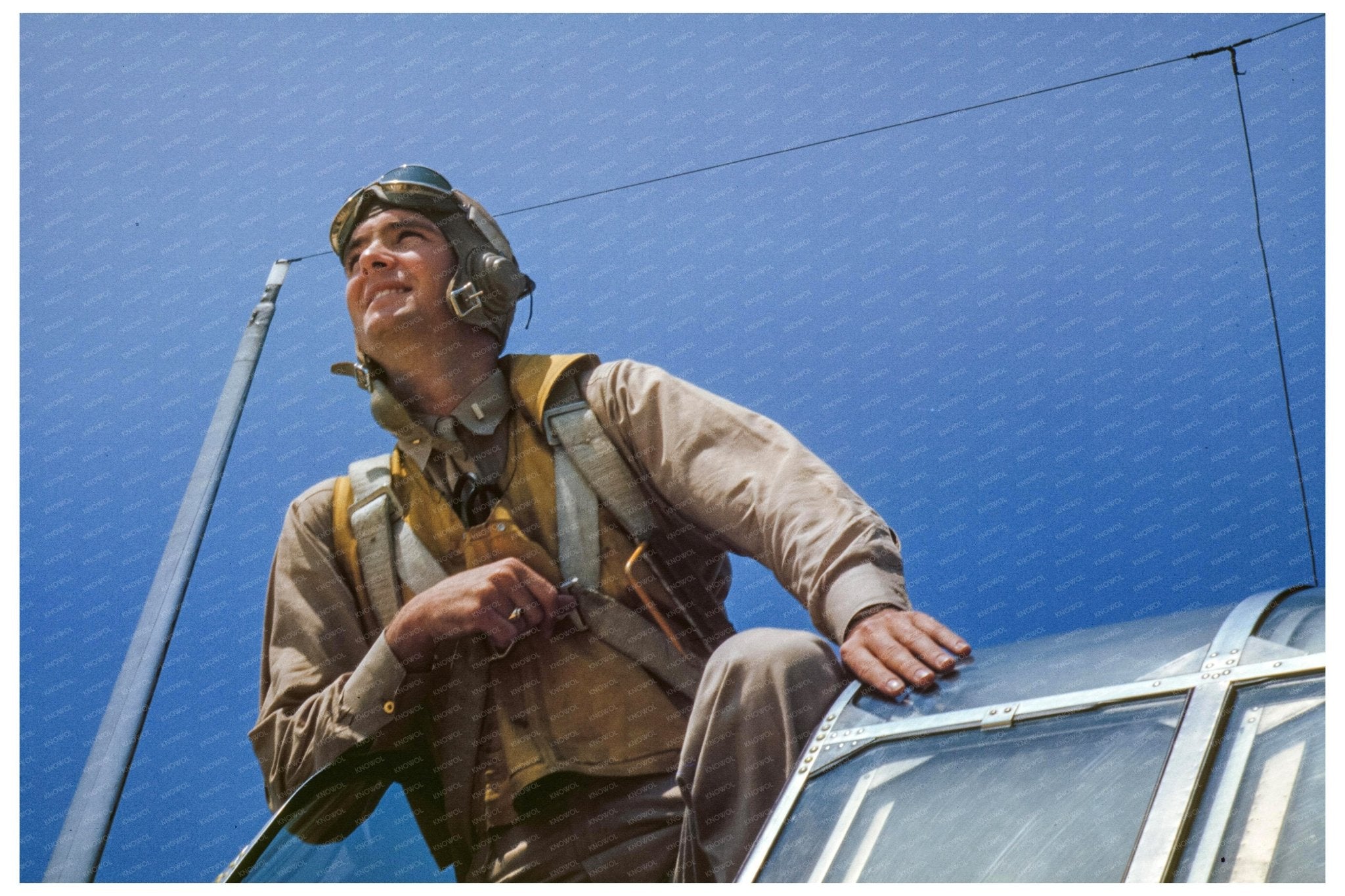 Marine Corps Lieutenant Glider Training May 1942 - Available at KNOWOL