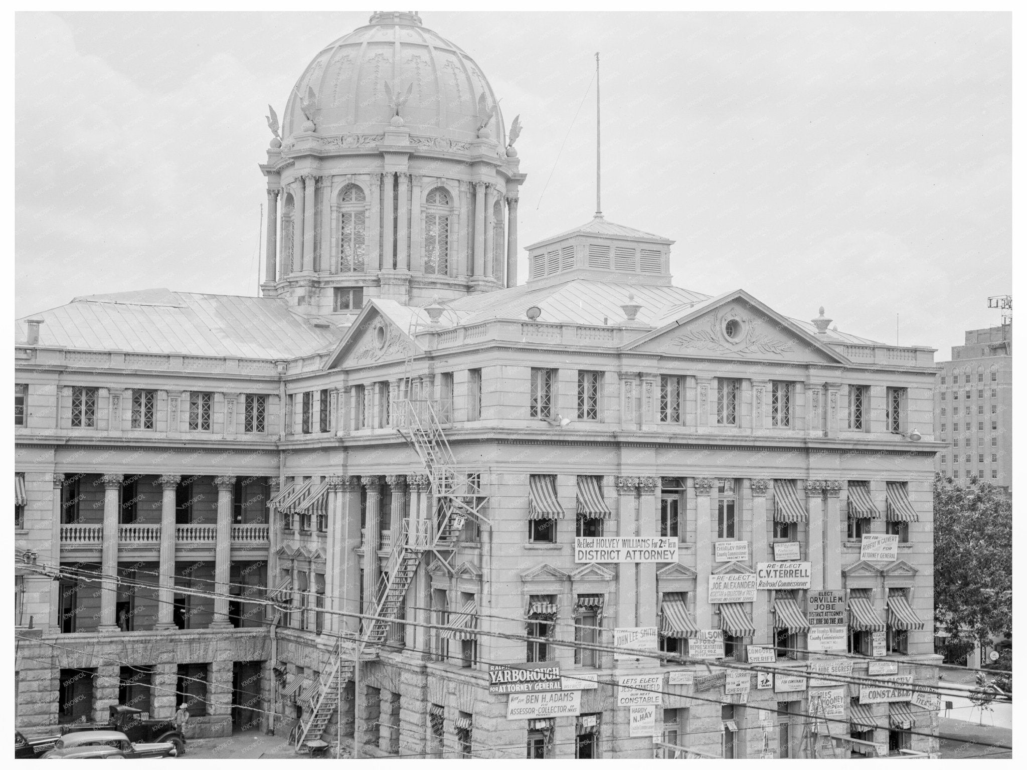 McLennan County Courthouse Waco Texas June 1938 Image - Available at KNOWOL