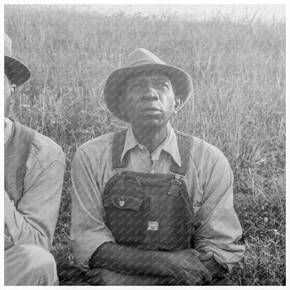 Memphis Laborers Await Transport to Cotton Plantations 1938 - Available at KNOWOL