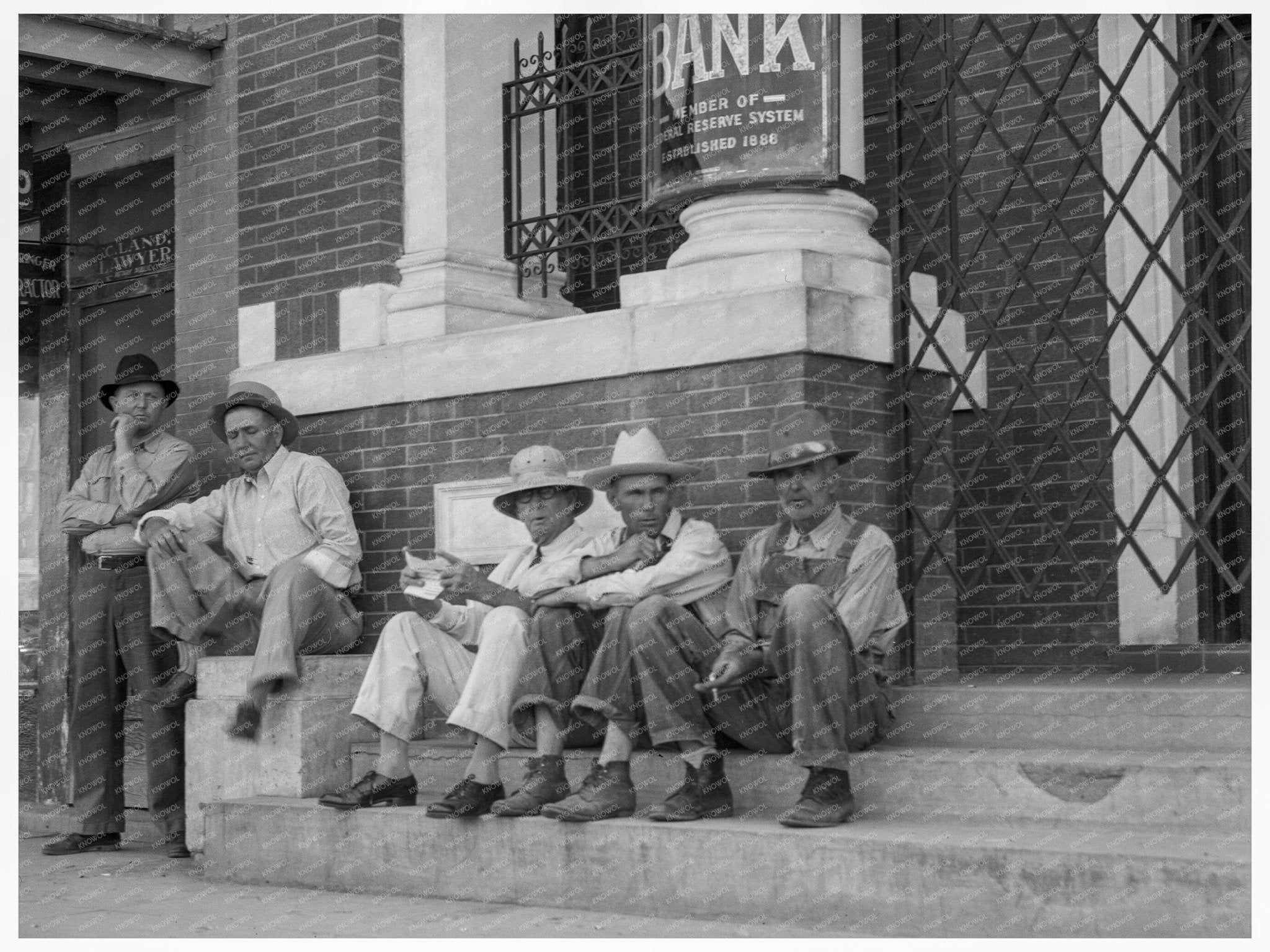 Memphis Texas Bank Steps Scene June 1937 - Available at KNOWOL