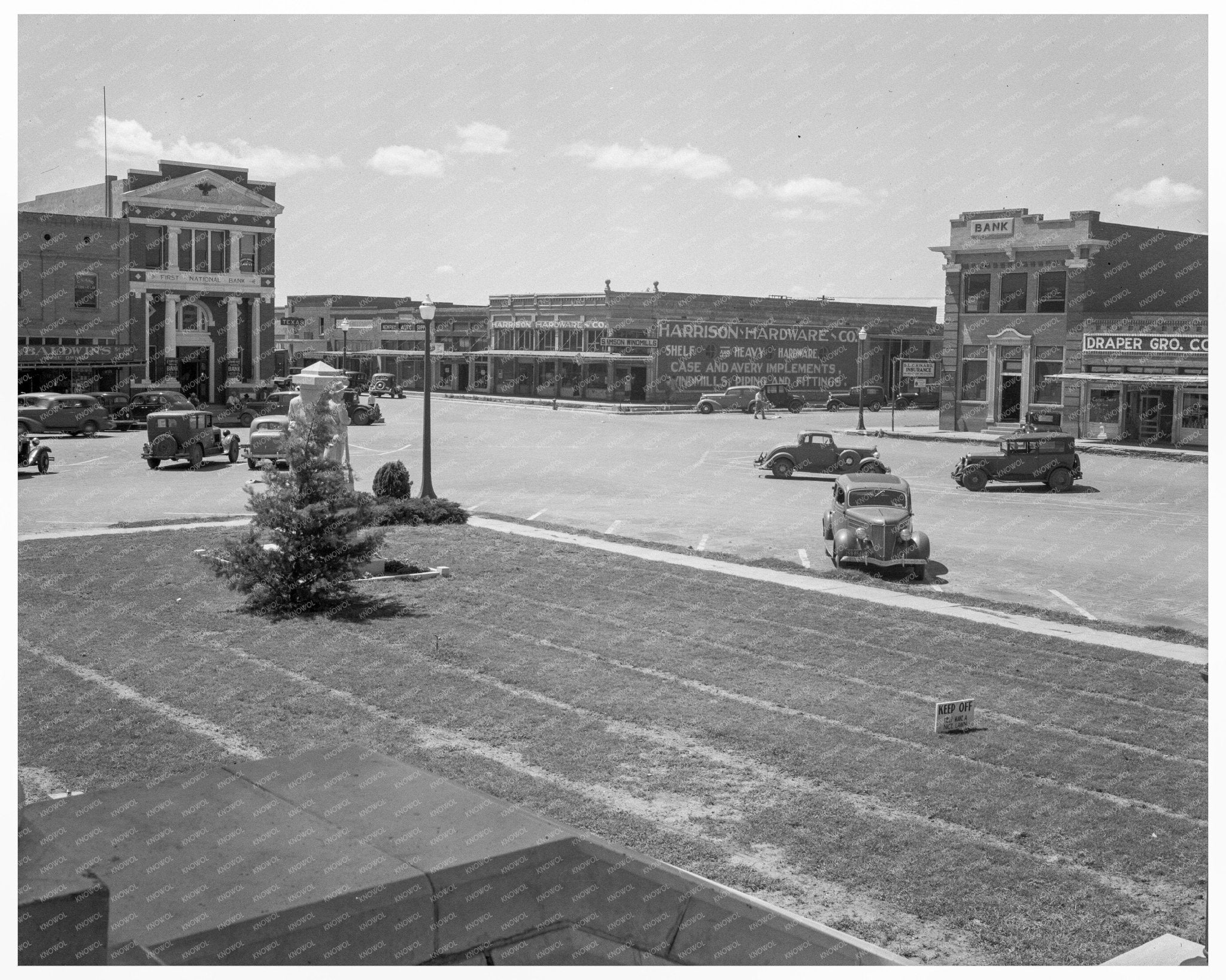 Memphis Texas Town Square June 1937 Vintage Photo - Available at KNOWOL