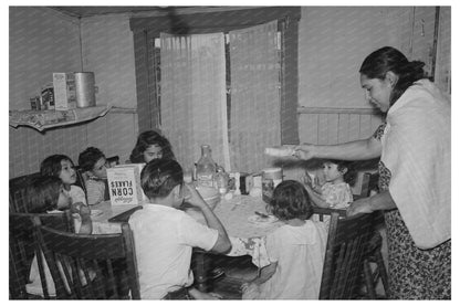 Mexican Children Enjoy Lunch in San Diego 1941 - Available at KNOWOL