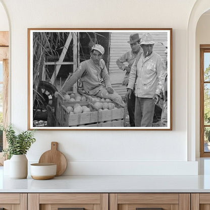 Mexican Citrus Workers in Grapefruit Field 1939 - Available at KNOWOL