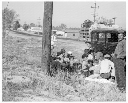 Mexican Migrants Traveling to Imperial Valley 1936 - Available at KNOWOL