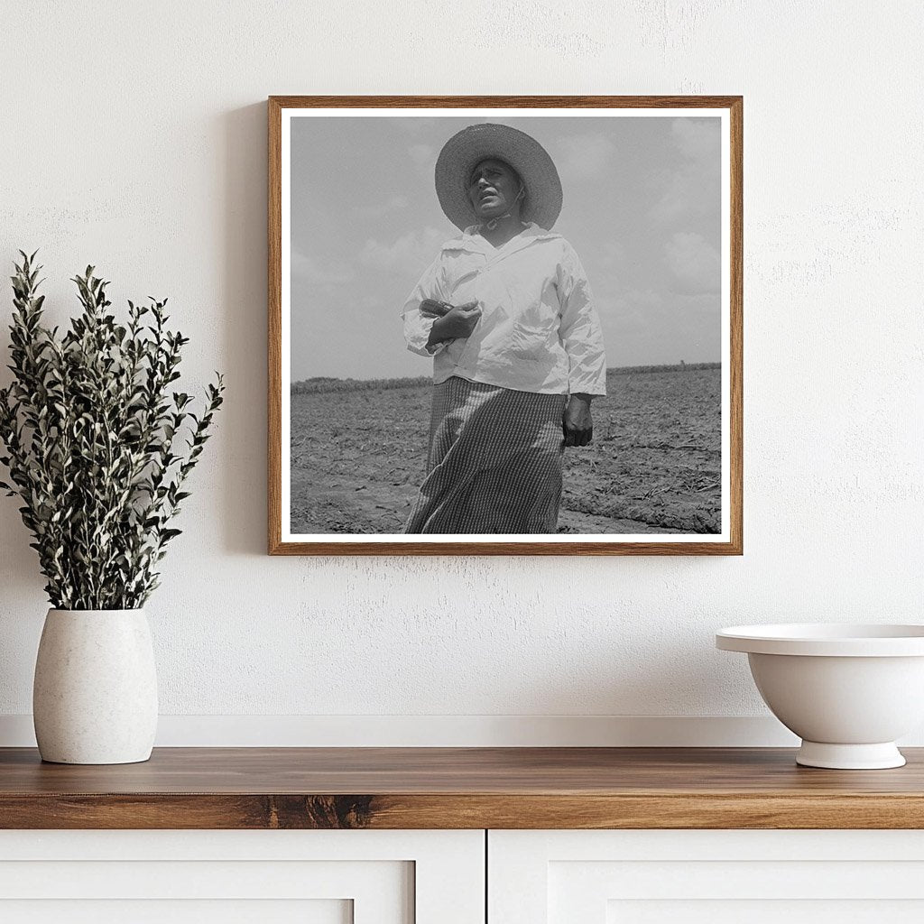 Mexican Sharecroppers Wife Bryan Texas June 1938 - Available at KNOWOL