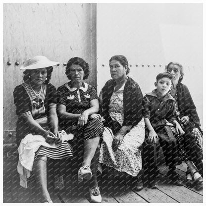 Mexican Women at El Paso Immigration Station June 1938 - Available at KNOWOL