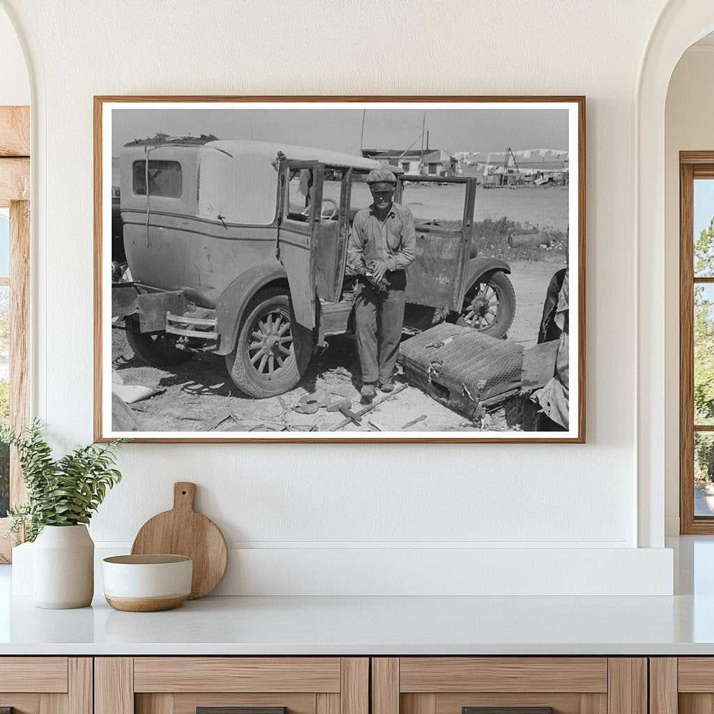 Migrant Auto Wrecker in Corpus Christi 1939 - Available at KNOWOL