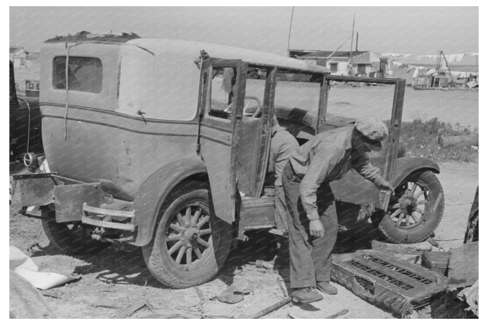 Migrant Car and Tent Setup Edinburg Texas February 1939 - Available at KNOWOL