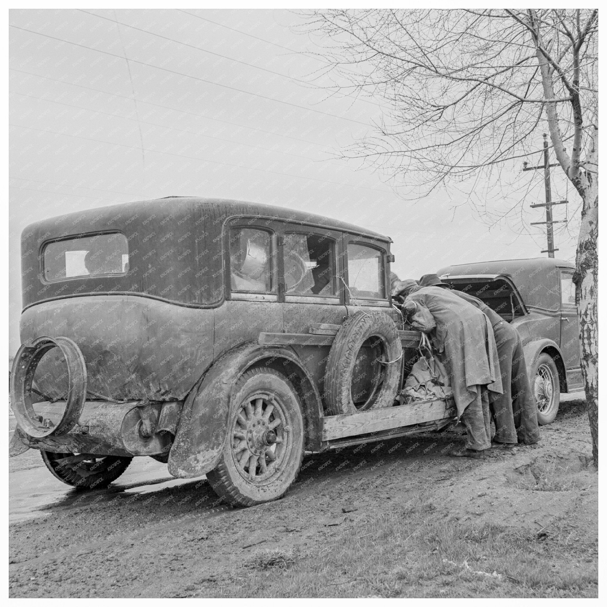 Migrant Families on U.S. Route 99 February 1939 - Available at KNOWOL