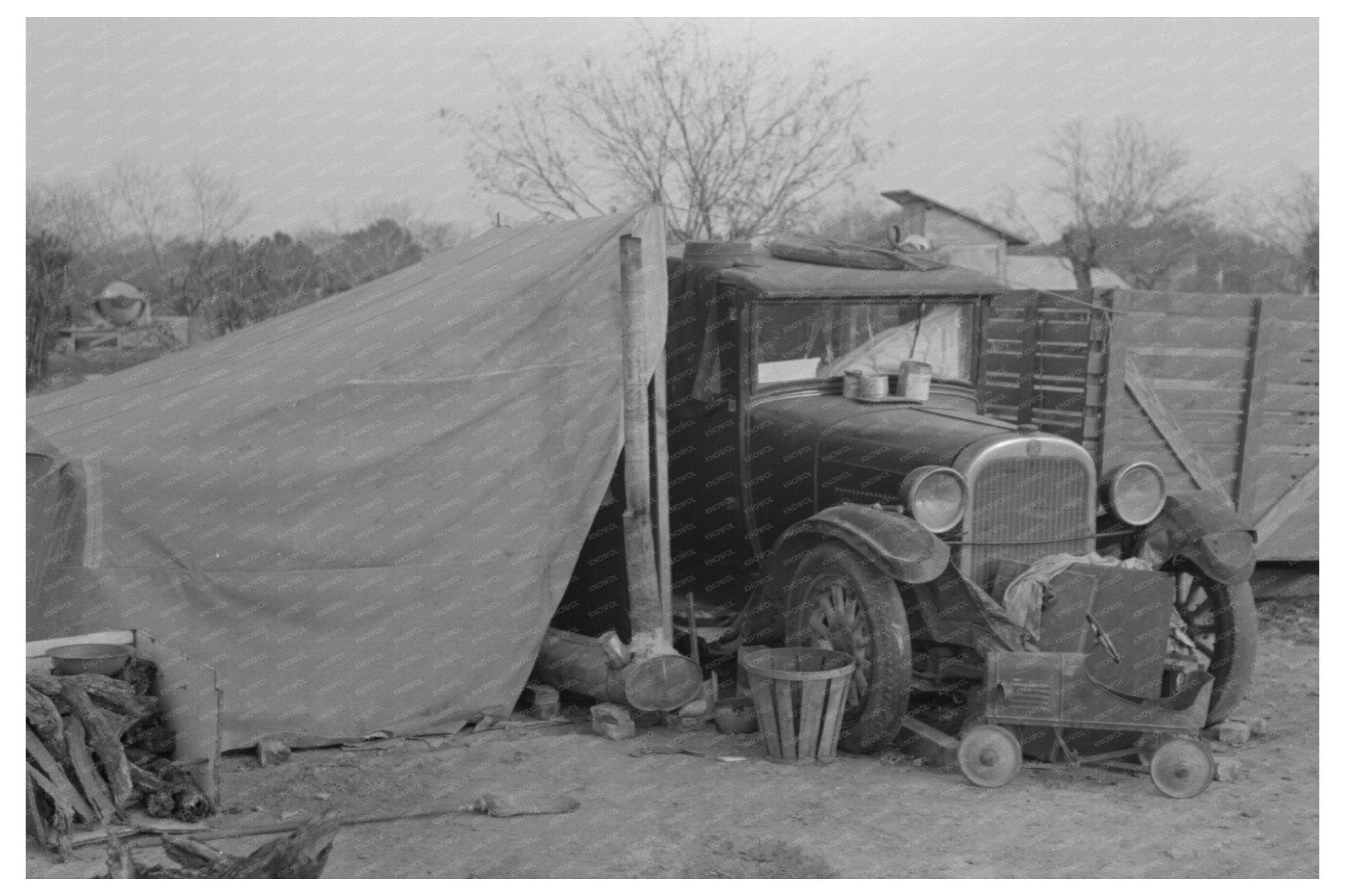 Migrant Family Car and Tent in Edinburg Texas 1939 - Available at KNOWOL