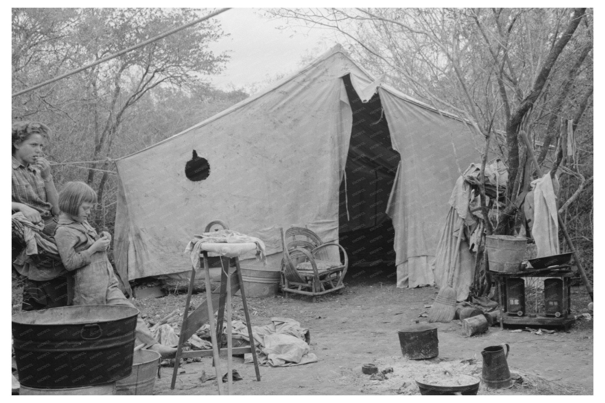 Migrant Family Tent Home Arizona Texas 1939 - Available at KNOWOL