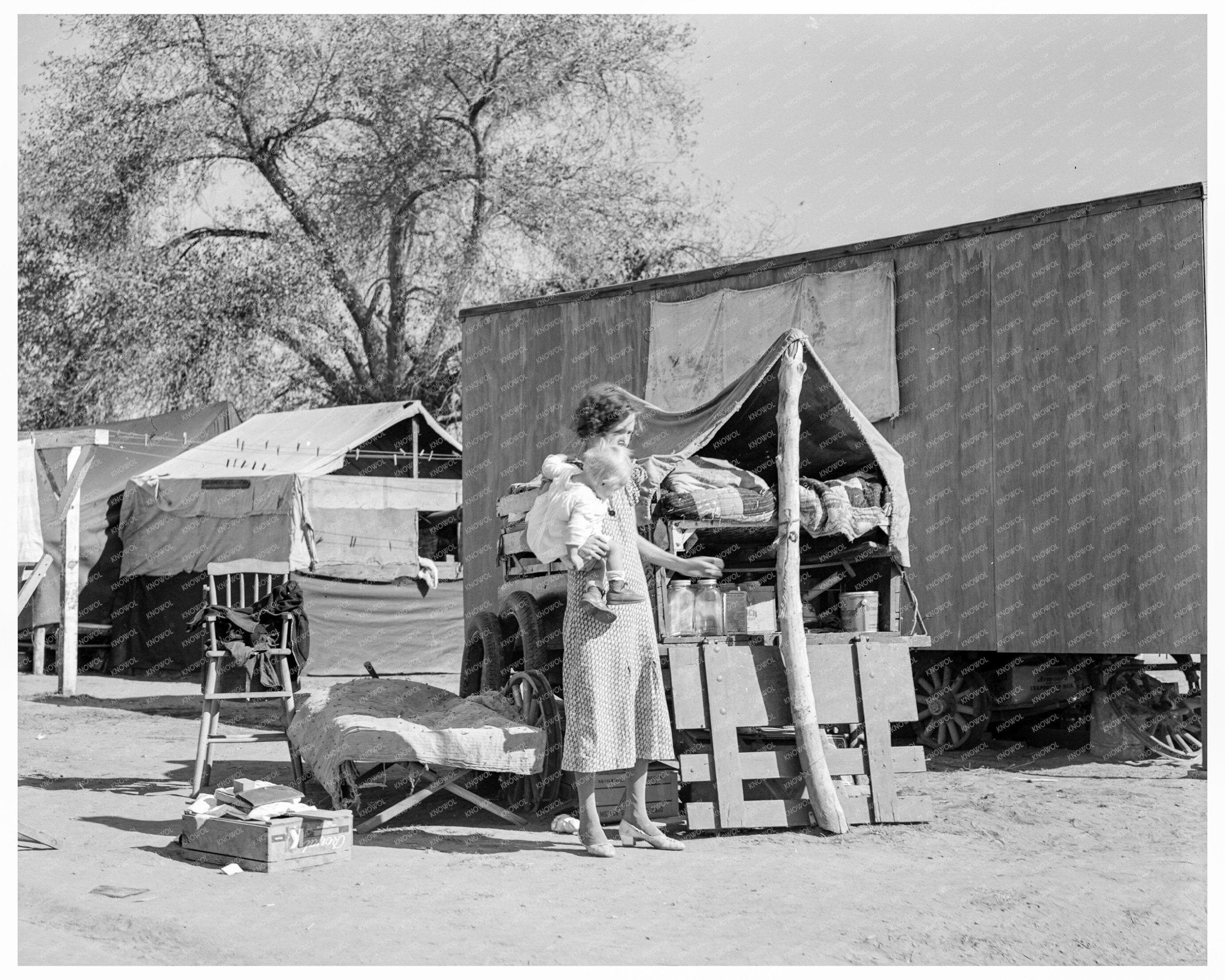 Migrant Mother at Kern Camp 1936 Vintage Photograph - Available at KNOWOL