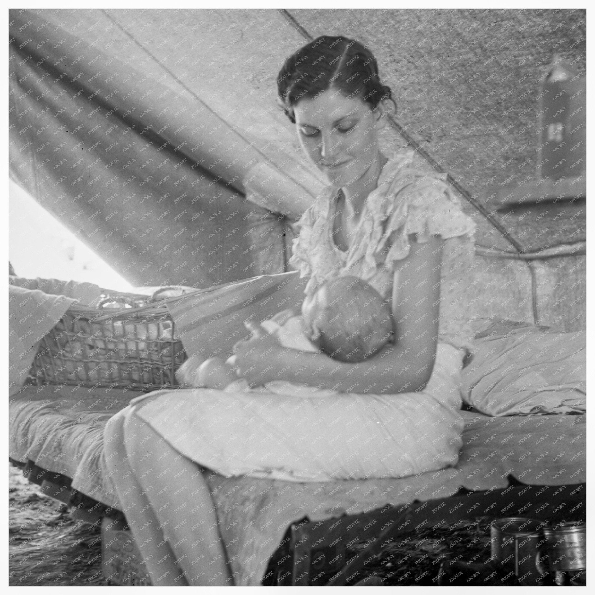 Migrant Mother with Baby in California Camp April 1939 - Available at KNOWOL