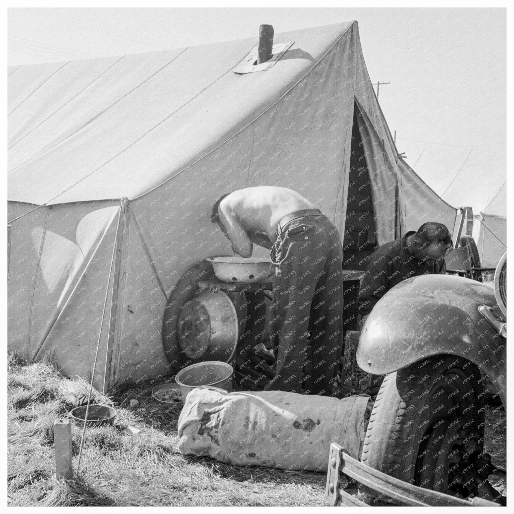 Migrant Potato Pickers in Tulelake California 1939 - Available at KNOWOL