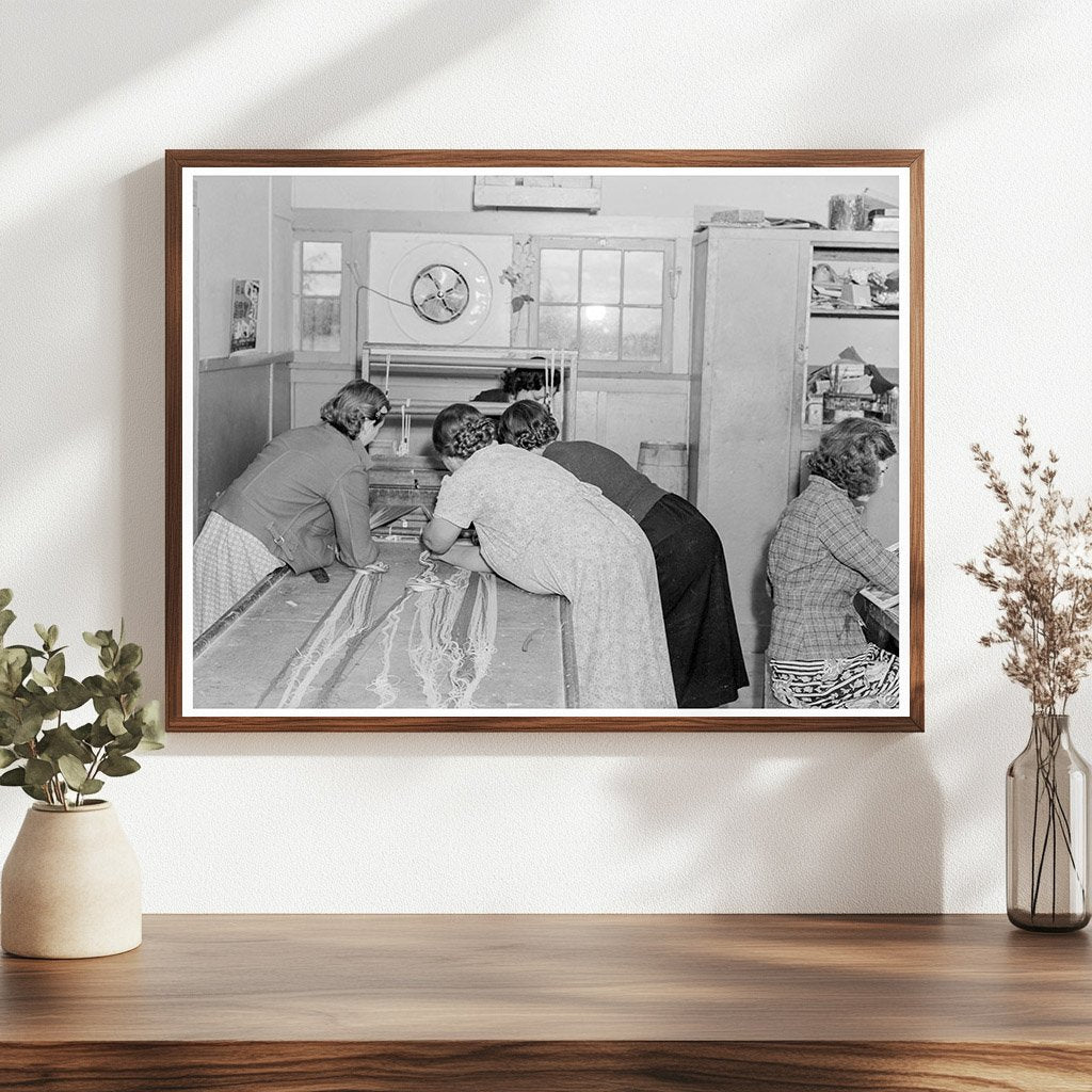 Migrant Women Sewing Rugs at Shafter Camp 1938 - Available at KNOWOL