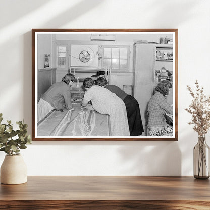 Migrant Women Sewing Rugs at Shafter Camp 1938 - Available at KNOWOL