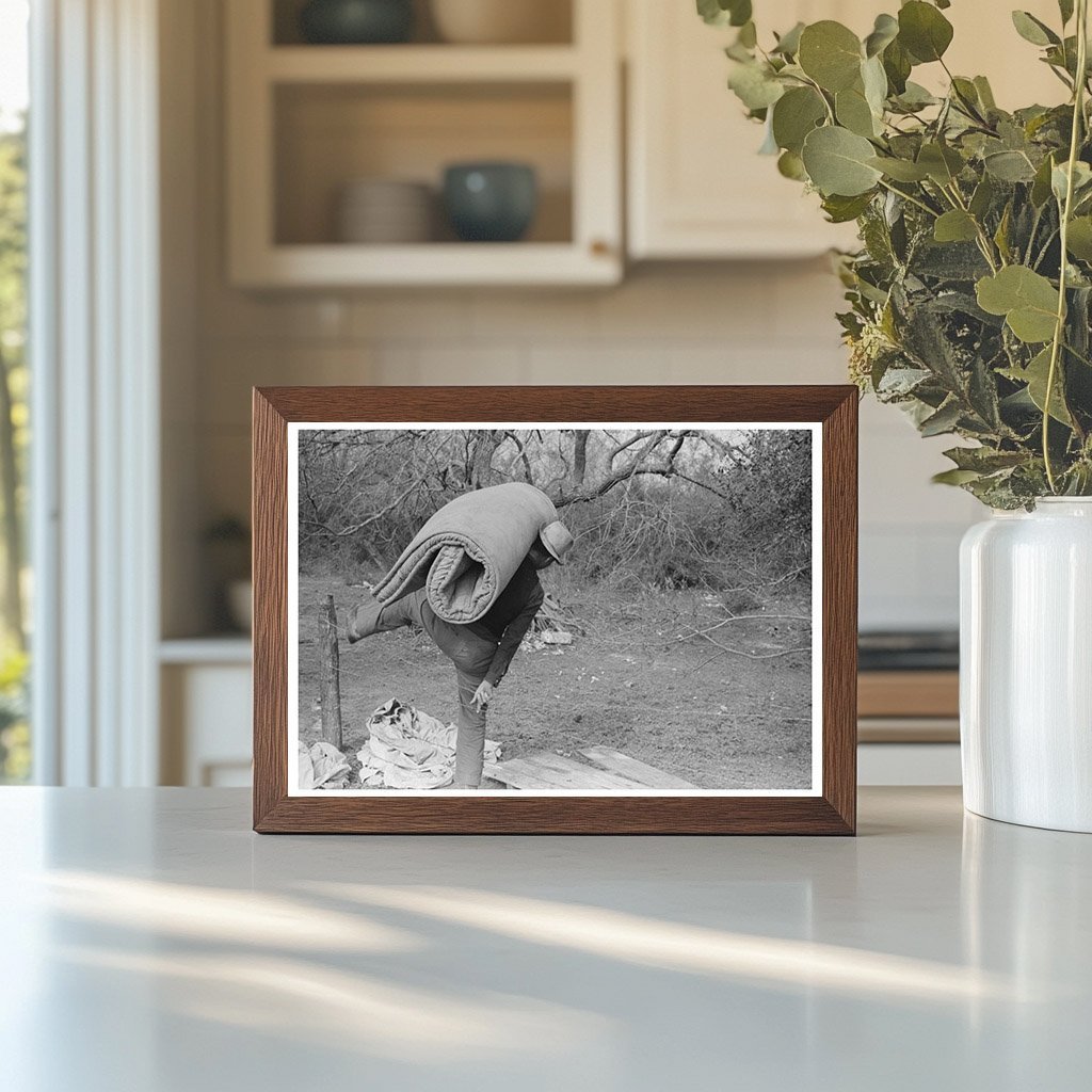 Migrant Worker Carrying Mattress in Harlingen Texas 1939 - Available at KNOWOL