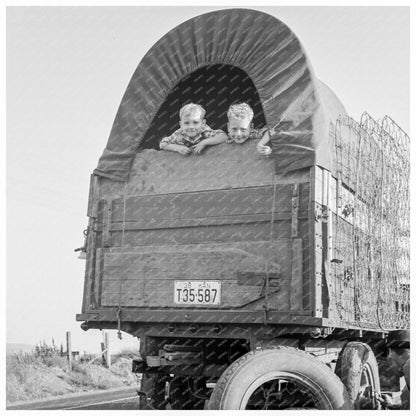 Migrant Workers Arriving for Potato Harvest Oregon 1939 - Available at KNOWOL