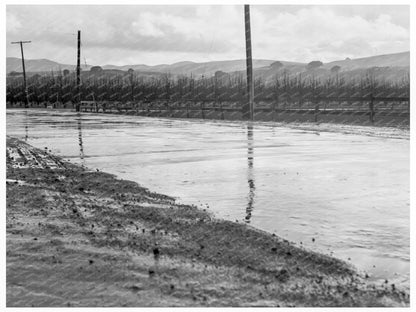 Migrant Workers on U.S. Route 101 California 1939 - Available at KNOWOL