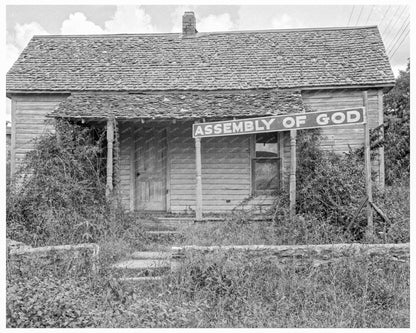 Migrants on U.S. Route 62 Northern Arkansas 1938 - Available at KNOWOL