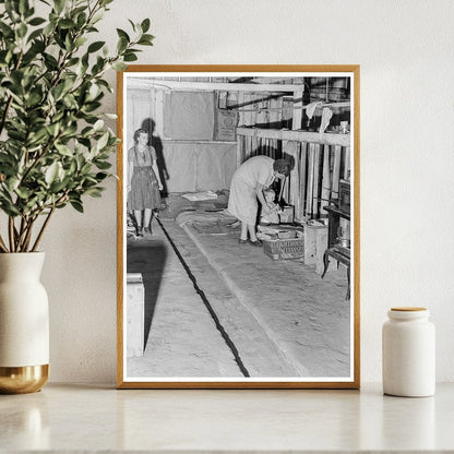 Migratory Cotton Pickers Living Conditions 1938 - Available at KNOWOL