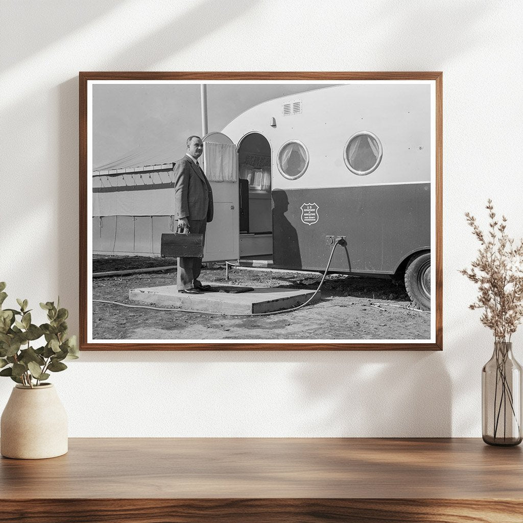 Mobile Clinic in Oregon Farm Security Camp 1939 - Available at KNOWOL