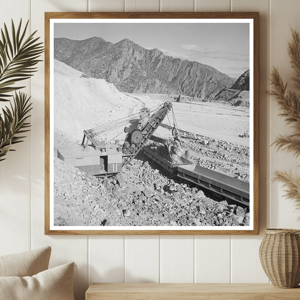 Morenci Arizona Copper Ore Loading Workers 1942 - Available at KNOWOL