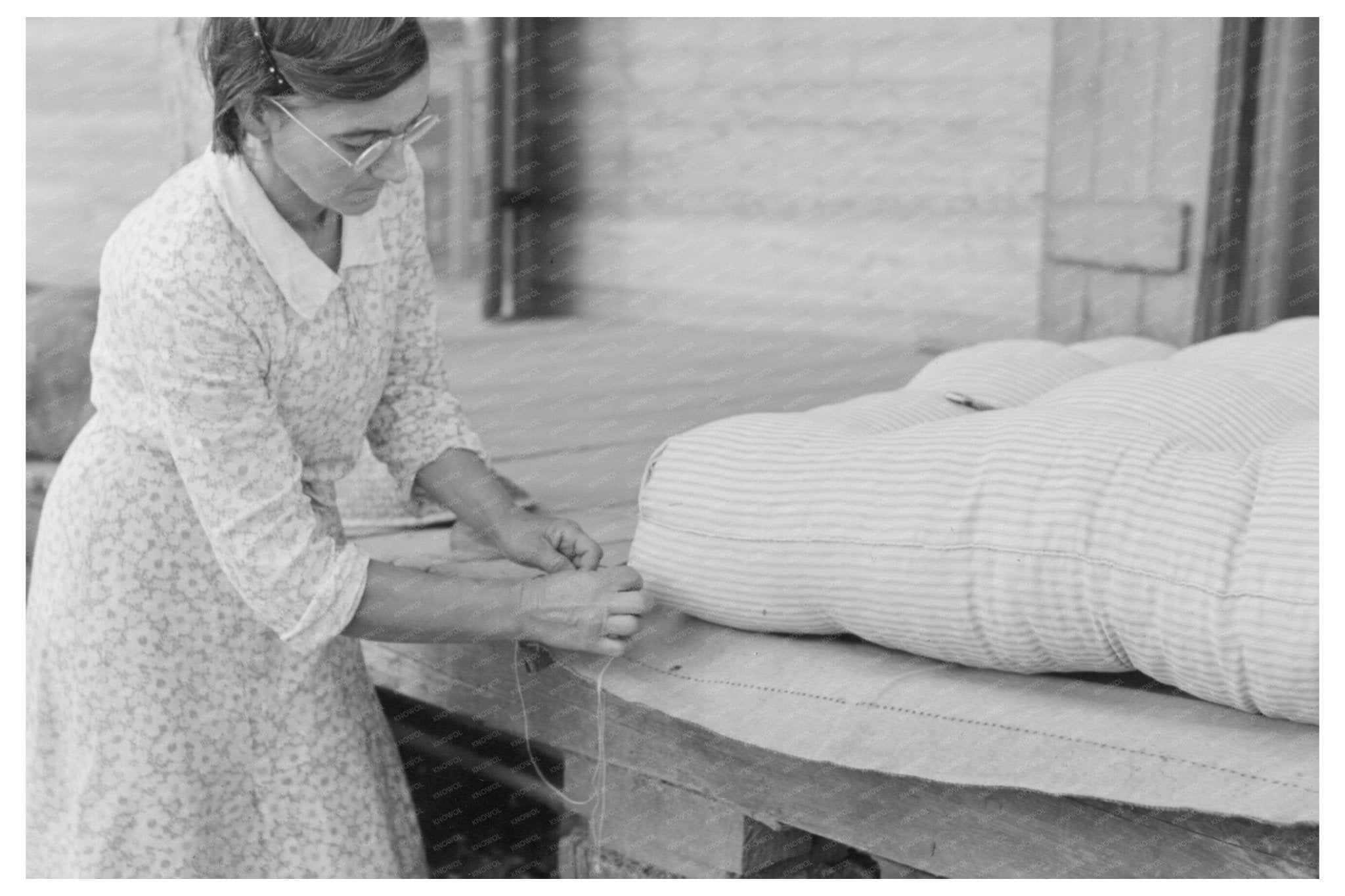 Moss Mattress Making in Jarreau Louisiana 1938 - Available at KNOWOL