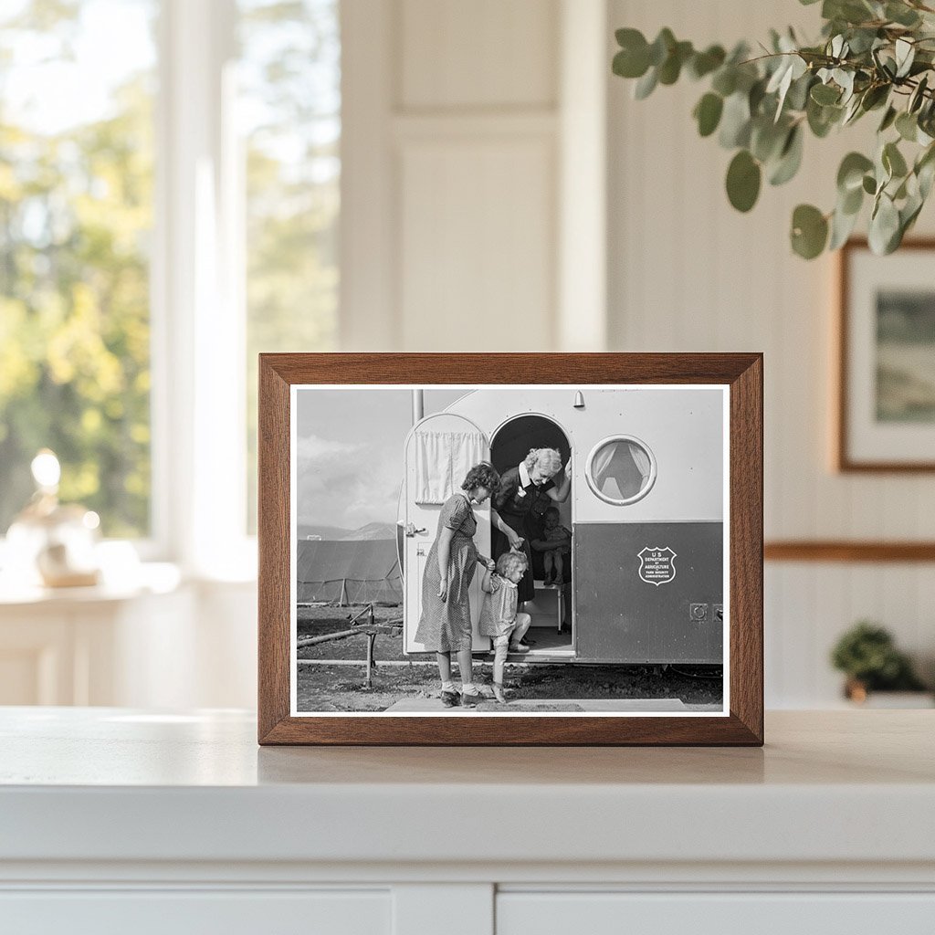 Mother and Child at Trailer Clinic Oregon 1939 - Available at KNOWOL