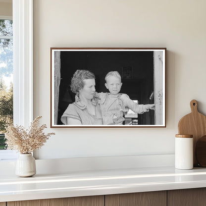 Mother and Child Sharecroppers in Southeast Missouri 1938 - Available at KNOWOL