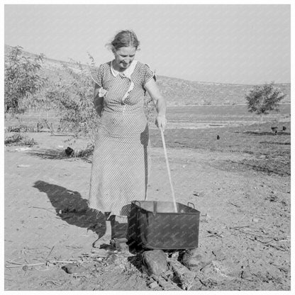 Mrs. Cates Signing Chattel Mortgage Malheur County 1939 - Available at KNOWOL