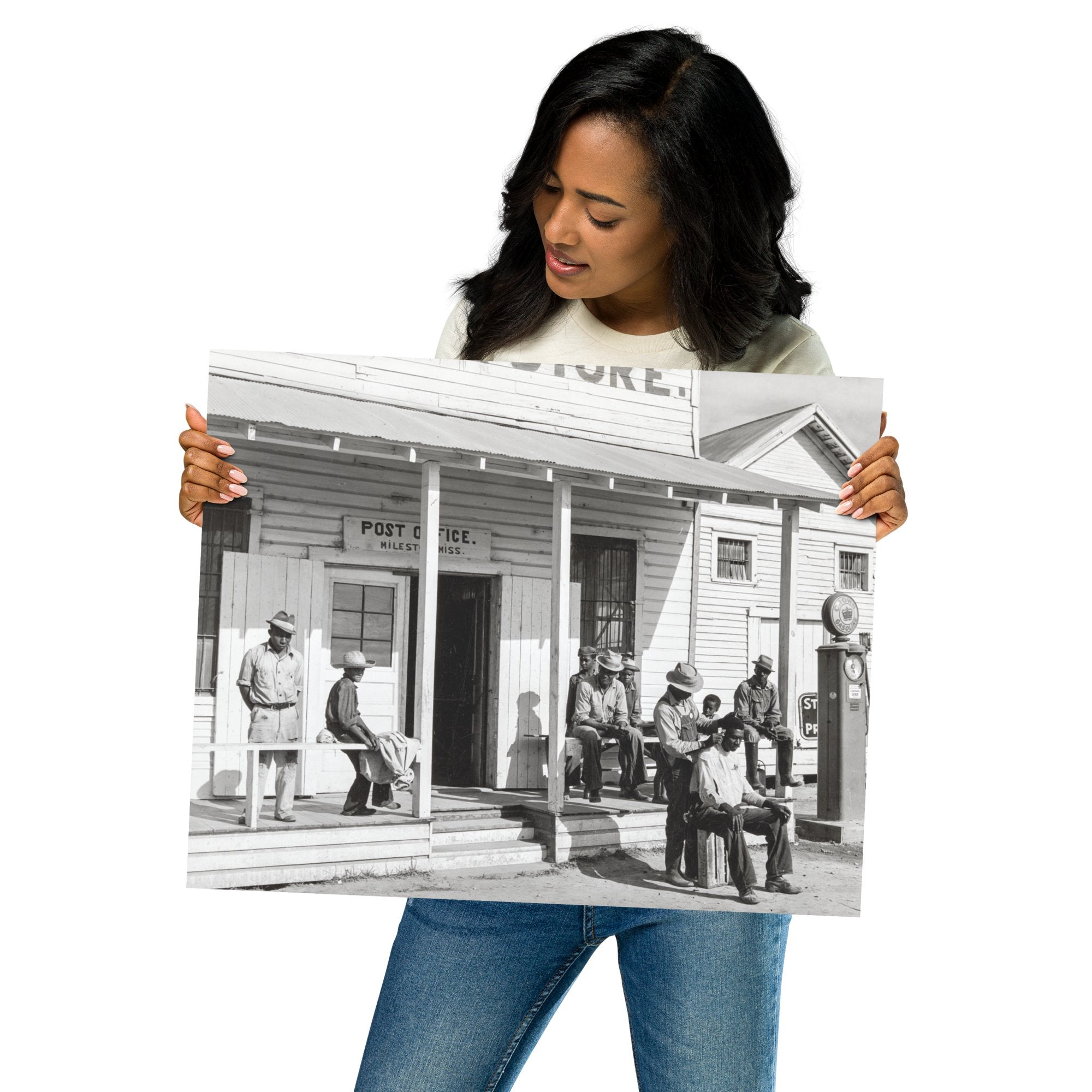 MS - Sharecroppers Cut Hair Outside Plantation Store, Mileston, Mississippi 1939 - Available at KNOWOL