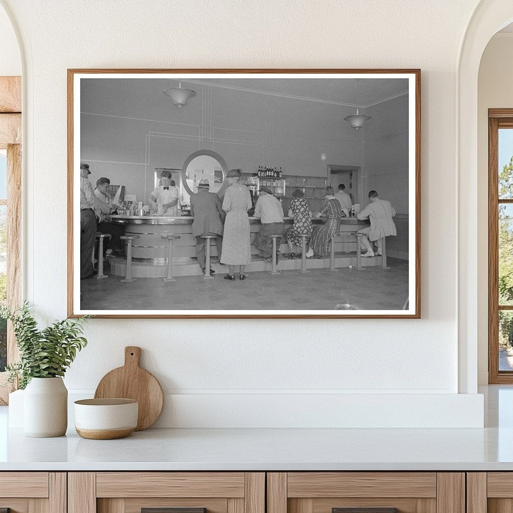 New Madrid Missouri Bus Rest Stop Interior May 1938 - Available at KNOWOL