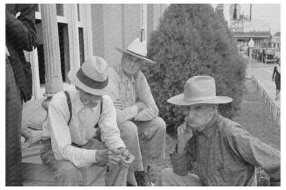 Old - timers at Lafayette Louisiana Post Office 1938 - Available at KNOWOL