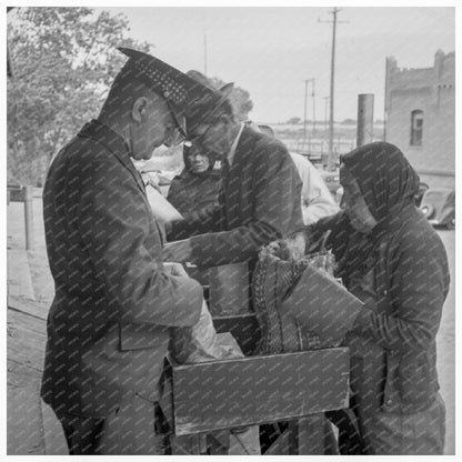 Plant Quarantine Inspection at El Paso Border 1937 - Available at KNOWOL