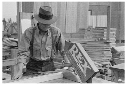 Precutting Materials for House Plants May 1938 Missouri - Available at KNOWOL