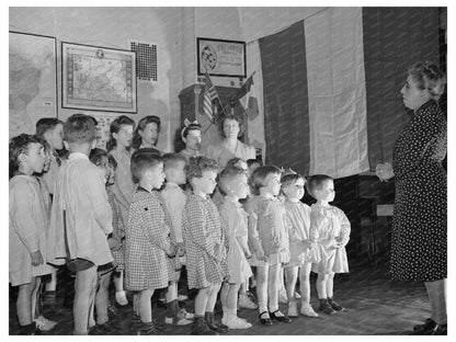 Preschool Children at French School New York 1944 - Available at KNOWOL