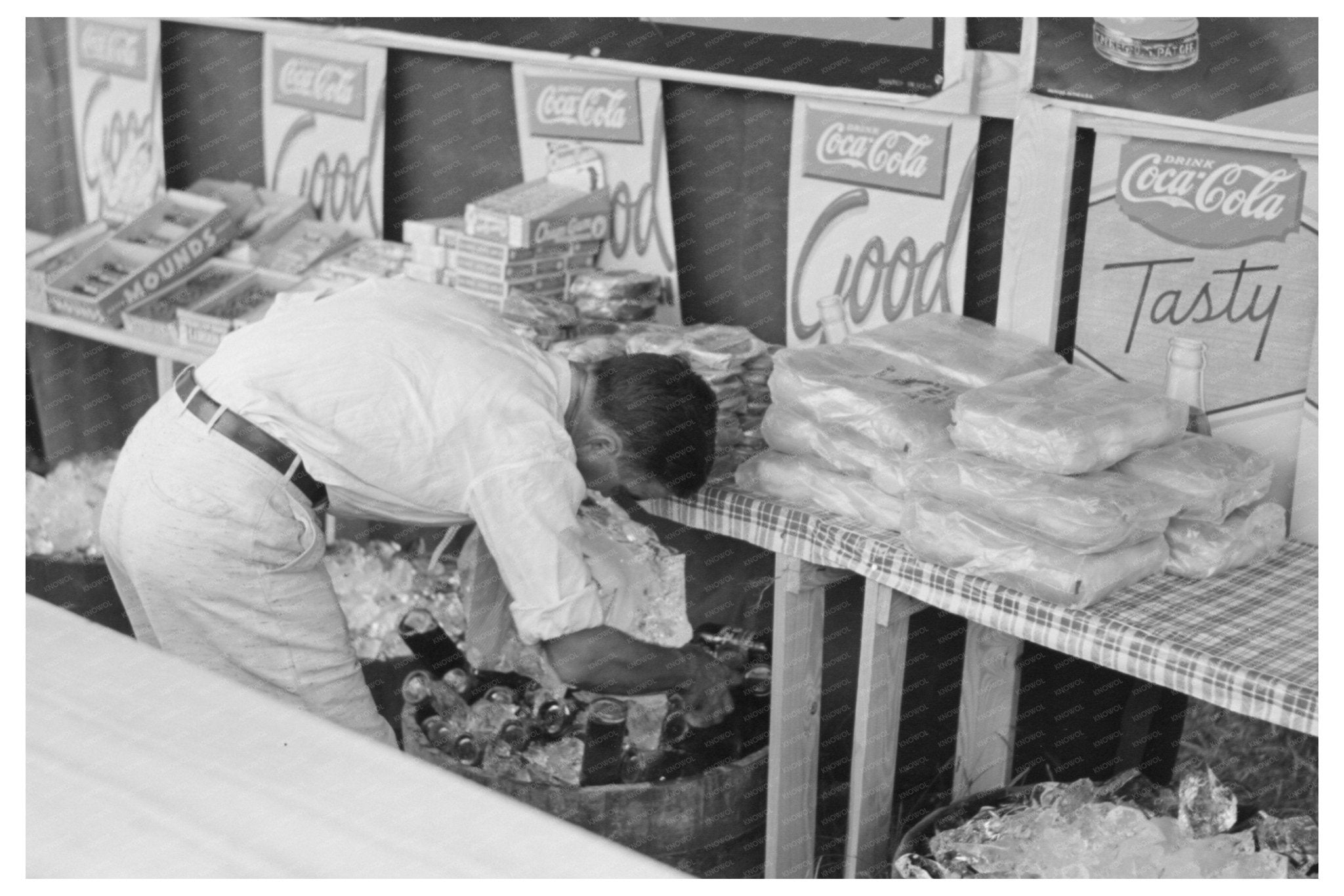 Refreshment Stand at Donaldsonville State Fair 1938 - Available at KNOWOL