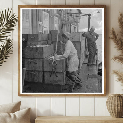 Salmon Workers at Columbia River Packing Association 1941 - Available at KNOWOL