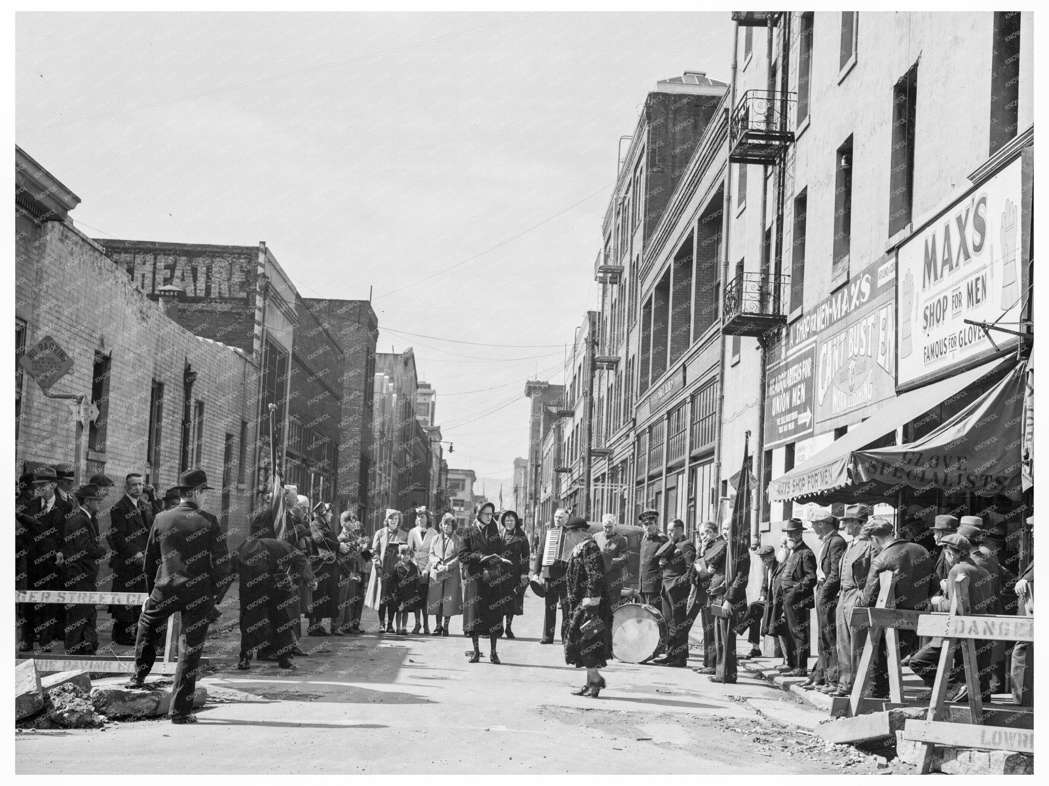 Salvation Army San Francisco April 1939 Community Gathering - Available at KNOWOL