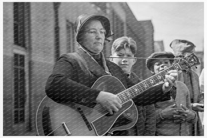 Salvation Army Worker in San Francisco 1939 - Available at KNOWOL