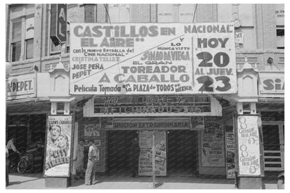 San Antonio Movie Theater Front March 1939 Image - Available at KNOWOL