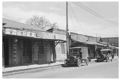 San Antonio Texas Street Scene March 1939 - Available at KNOWOL