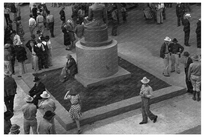 San Augustine Texas Courthouse April 1939 Vintage Photo - Available at KNOWOL