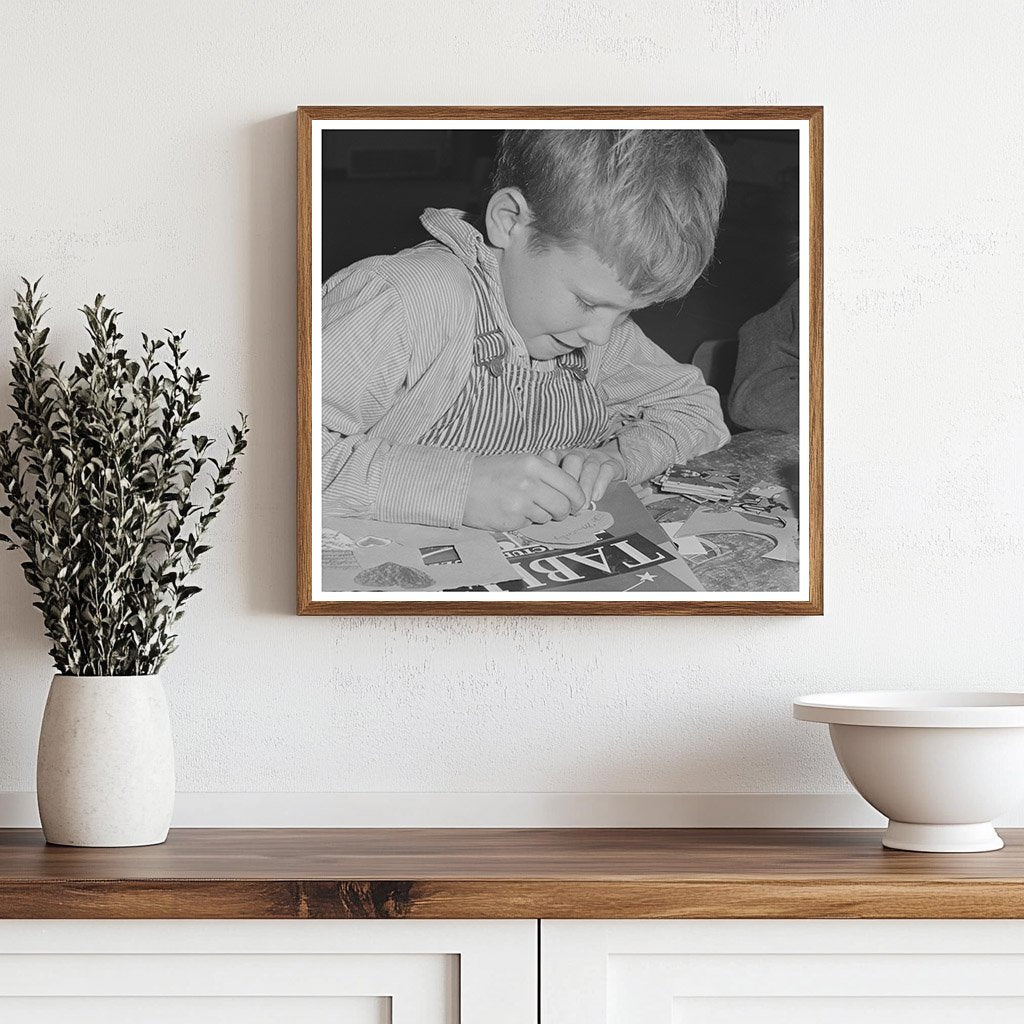 Schoolchild Making Valentine in Woodville California 1942 - Available at KNOWOL