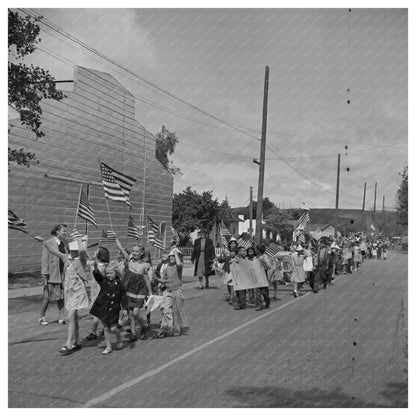 Schoolchildren Collect Scrap Metal in San Juan Bautista 1942 - Available at KNOWOL