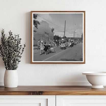 Schoolchildren Collect Scrap Metal in San Juan Bautista 1942 - Available at KNOWOL