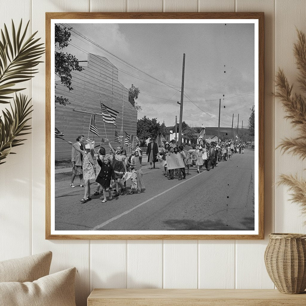 Schoolchildren Collect Scrap Metal in San Juan Bautista 1942 - Available at KNOWOL