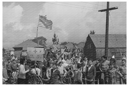 Schoolchildren Collecting Scrap Metal May 1942 - Available at KNOWOL